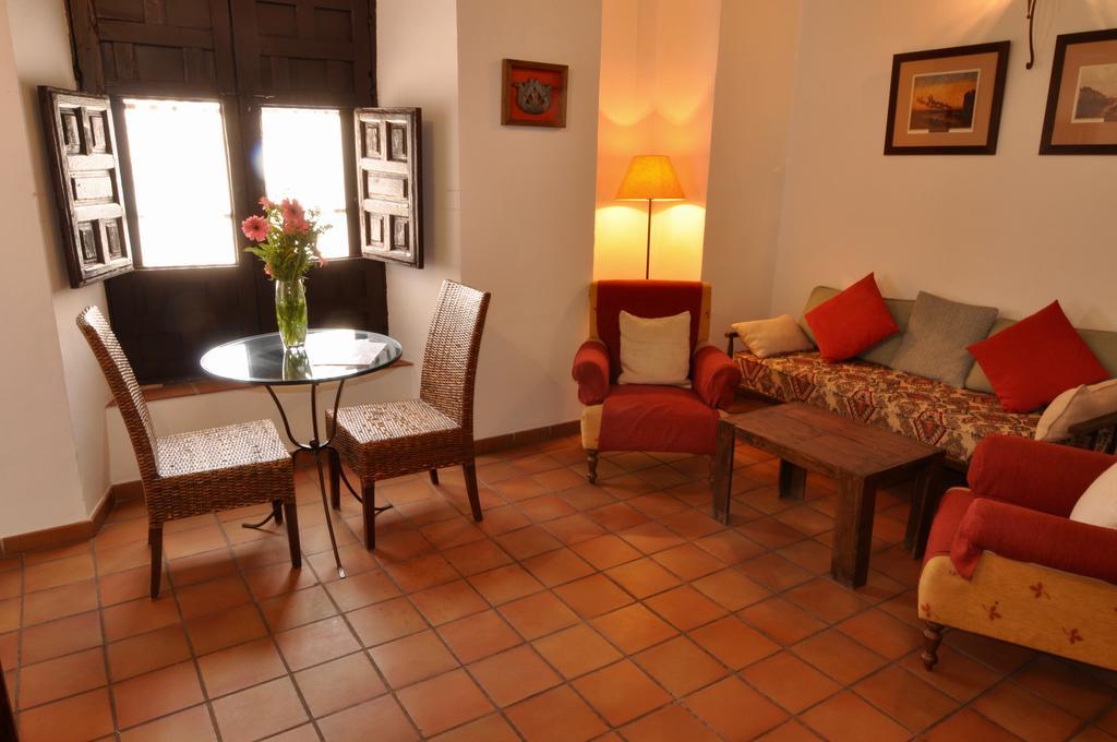 Apartamentos Plaza Cordoba Ngoại thất bức ảnh